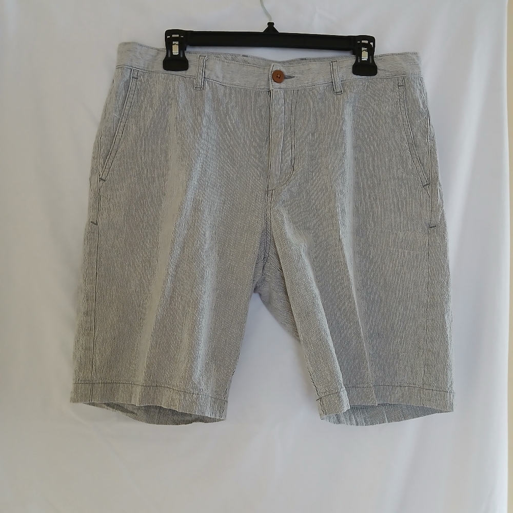 Tommy Bahama Striped Summer Bermuda Shorts Size 34